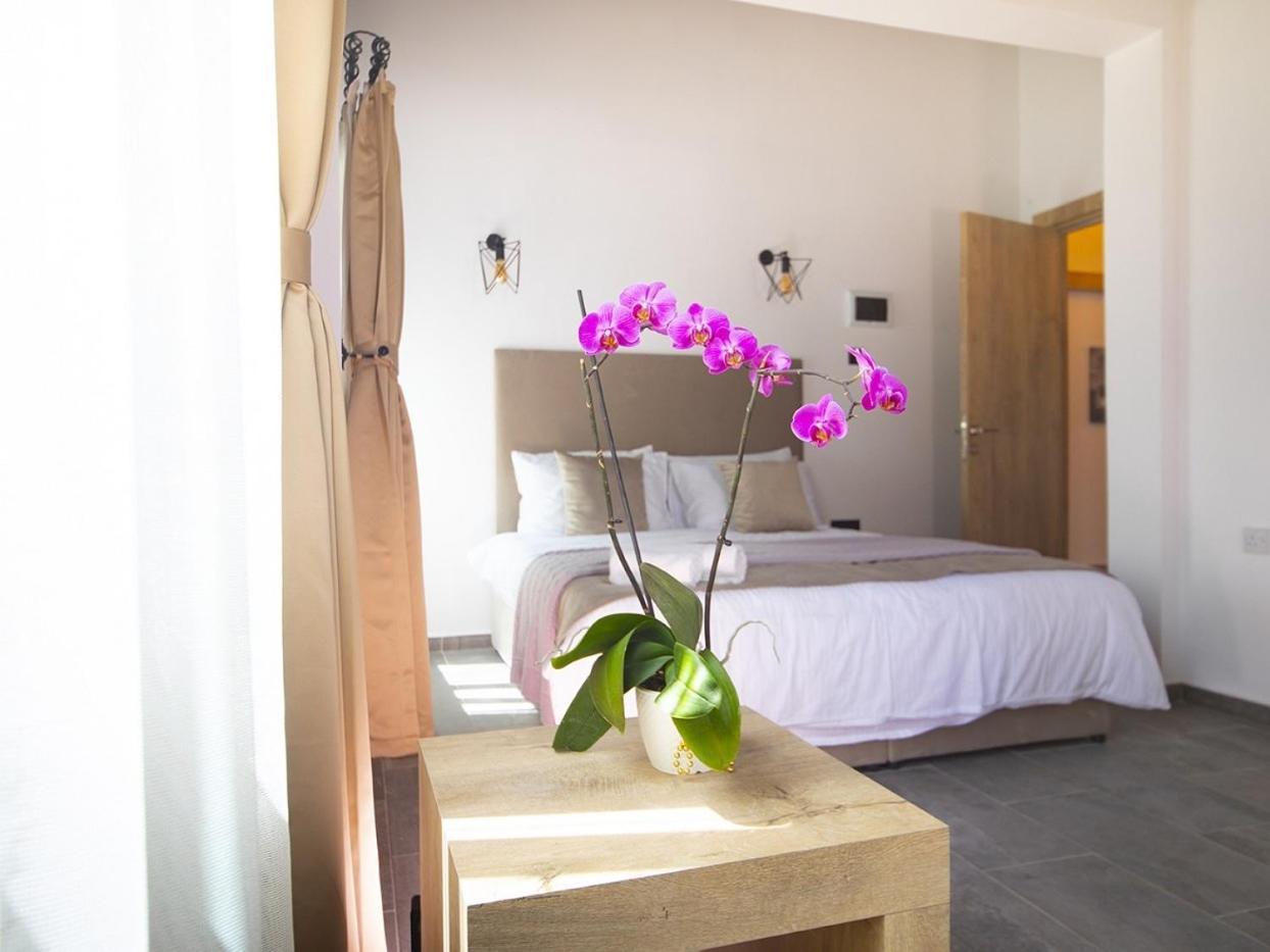 Avenue Hotel Κερύνεια Δωμάτιο φωτογραφία